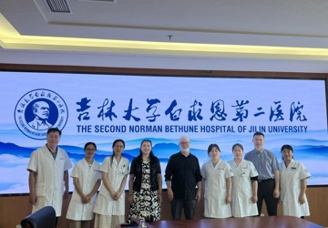 Neil R. Cashman教授访问我院进行学术交流