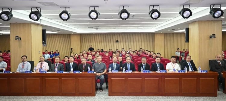 图片 1.jpg 图片 1.jpg