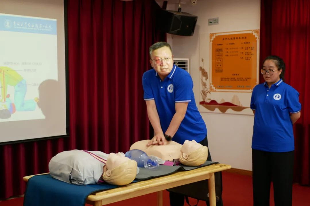 图片 4.jpg 图片 4.jpg