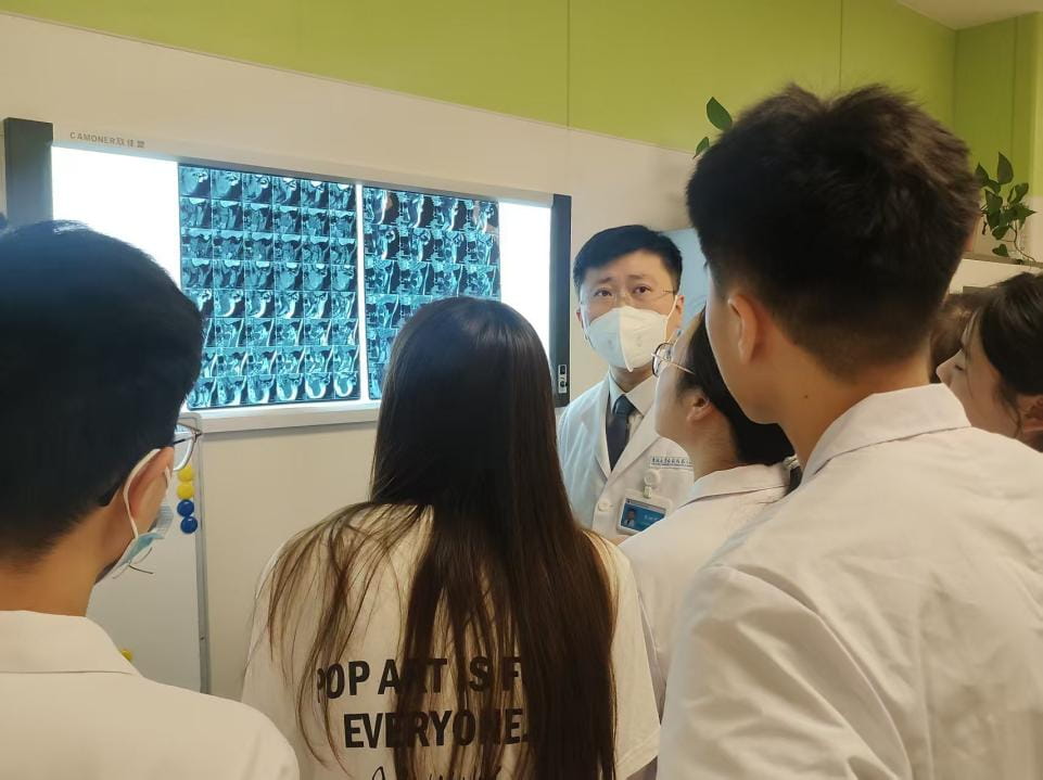 图片 3.jpg 图片 3.jpg