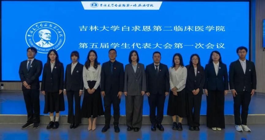 图片24.jpg 图片24.jpg