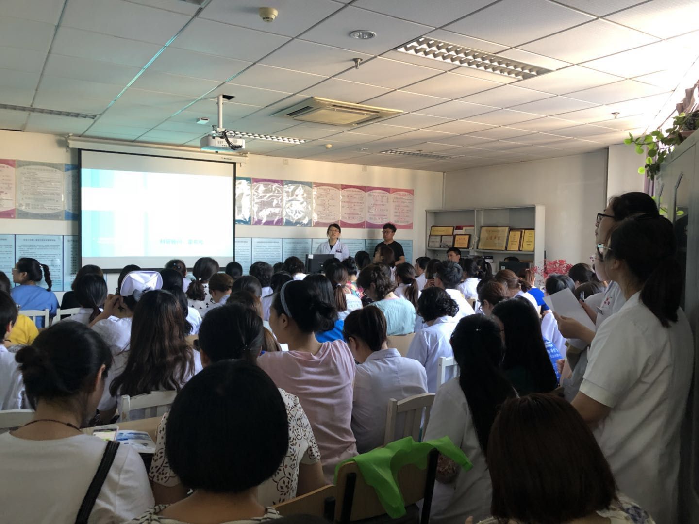 科研讲课2.jpg