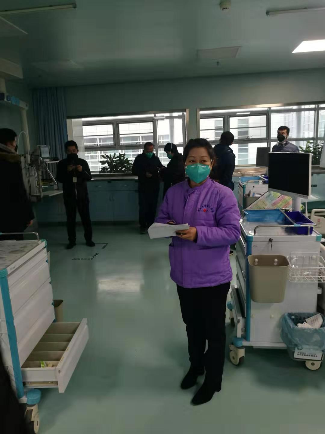 C:UsersAdministratorDesktop2.7日发日记28 孙丽萍2.3患难与共，同力协契--孙丽萍---照片--给二院微信图片_20200203222704.jpg