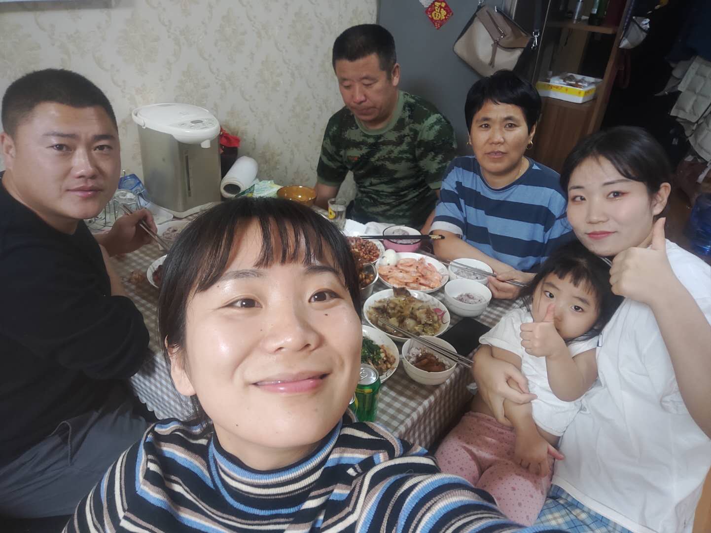 C:UsersAdministratorDesktop李雪微2.15eca93cd3b224535f87ef1169fd6047c.jpg