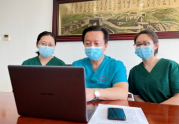 战疫先锋｜核酸检测医疗队中冲锋在前的朱洪权