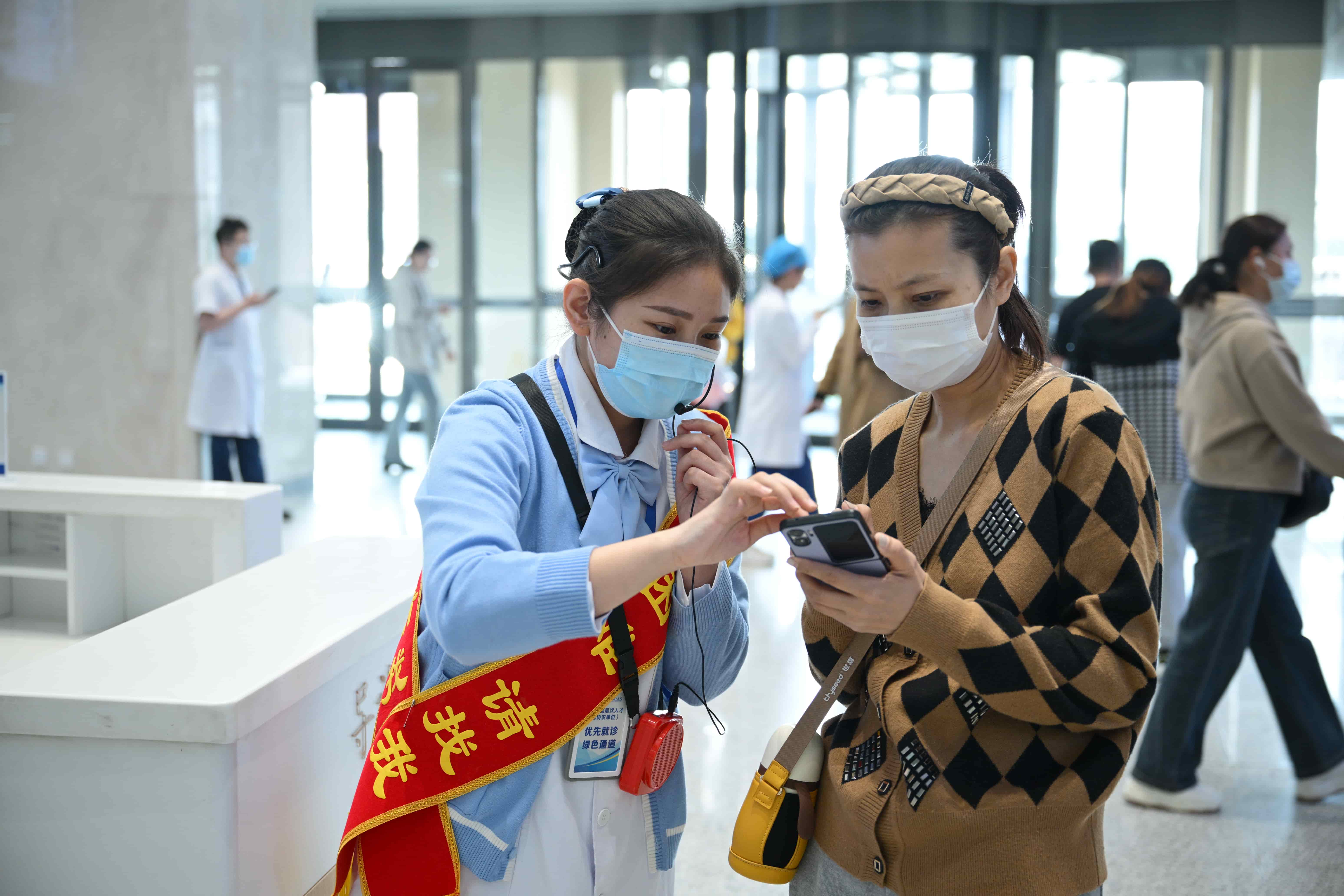 门诊导诊热心服务
