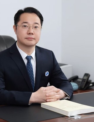 王旻