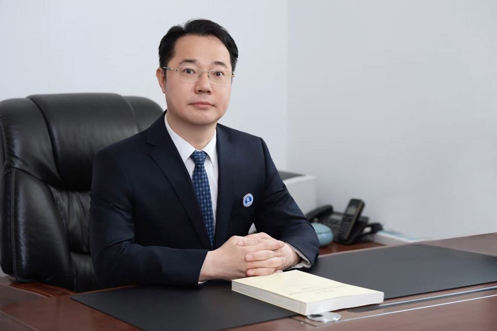 副院长王旻